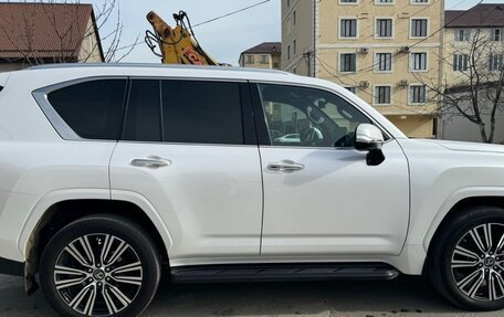 Lexus LX, 2022 год, 16 000 000 рублей, 8 фотография