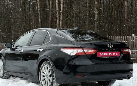 Toyota Camry, 2019 год, 2 750 000 рублей, 2 фотография