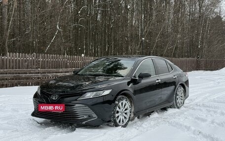 Toyota Camry, 2019 год, 2 750 000 рублей, 13 фотография