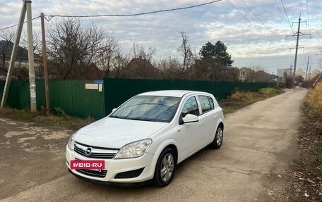 Opel Astra J, 2010 год, 665 000 рублей, 5 фотография