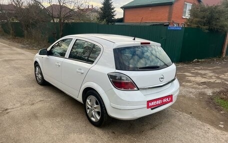 Opel Astra J, 2010 год, 665 000 рублей, 3 фотография