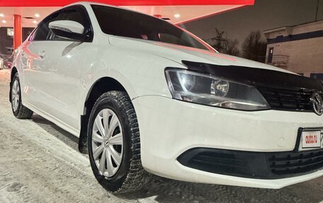 Volkswagen Jetta VI, 2013 год, 960 000 рублей, 2 фотография