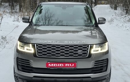 Land Rover Range Rover IV рестайлинг, 2018 год, 8 000 000 рублей, 4 фотография