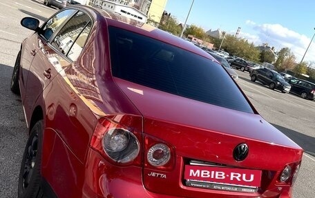 Volkswagen Jetta VI, 2010 год, 700 000 рублей, 3 фотография