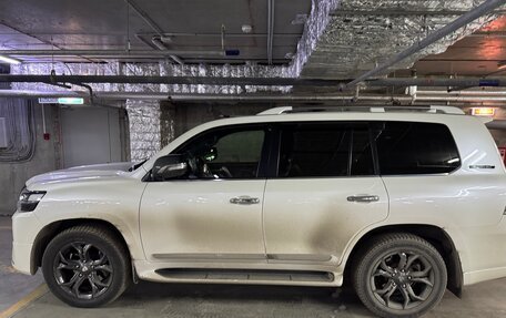 Toyota Land Cruiser 200, 2016 год, 6 300 000 рублей, 7 фотография