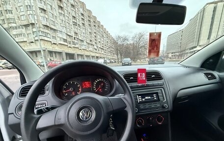 Volkswagen Polo VI (EU Market), 2011 год, 740 000 рублей, 14 фотография