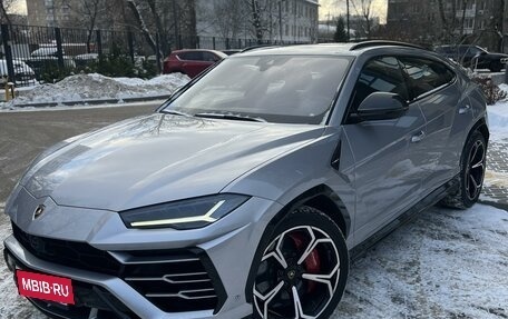 Lamborghini Urus I, 2018 год, 23 000 000 рублей, 2 фотография