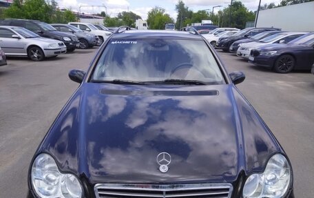 Mercedes-Benz C-Класс, 2004 год, 800 000 рублей, 9 фотография