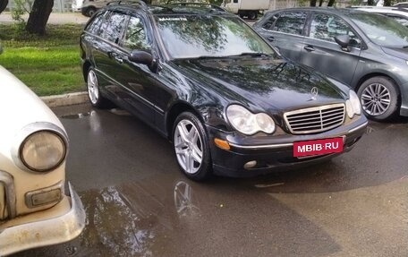 Mercedes-Benz C-Класс, 2004 год, 800 000 рублей, 18 фотография