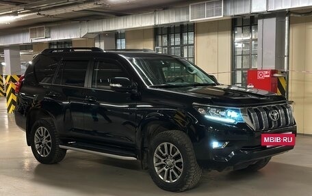 Toyota Land Cruiser Prado 150 рестайлинг 2, 2018 год, 5 300 000 рублей, 3 фотография