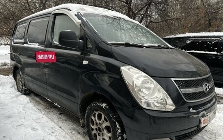 Hyundai Grand Starex Grand Starex I рестайлинг 2, 2010 год, 560 000 рублей, 2 фотография