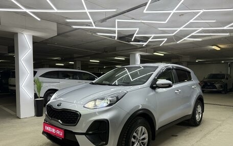 KIA Sportage IV рестайлинг, 2021 год, 2 290 000 рублей, 1 фотография