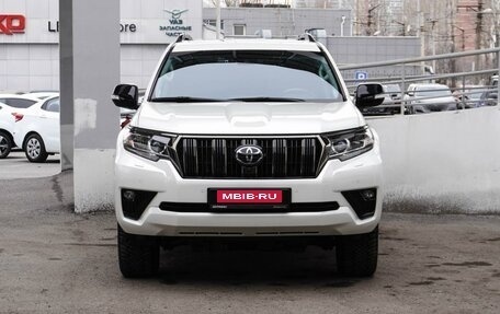 Toyota Land Cruiser Prado 150 рестайлинг 2, 2023 год, 9 269 000 рублей, 3 фотография