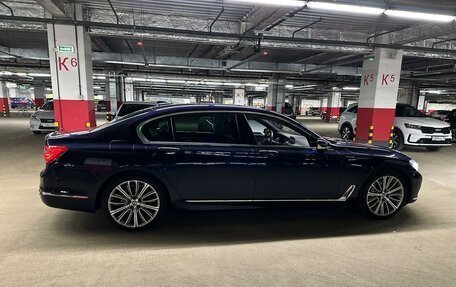 BMW 7 серия, 2015 год, 4 890 000 рублей, 9 фотография