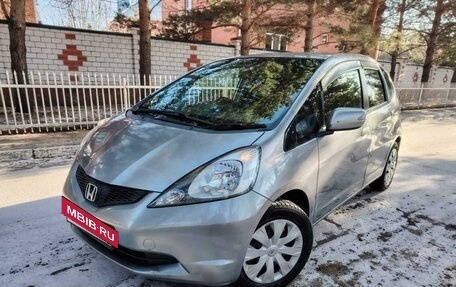 Honda Fit III, 2008 год, 585 000 рублей, 3 фотография