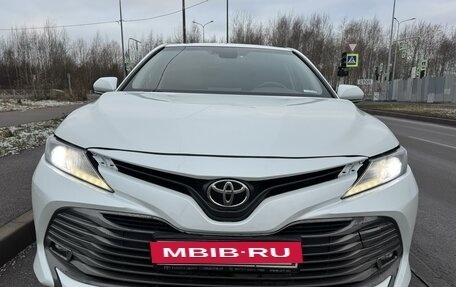 Toyota Camry, 2021 год, 2 490 000 рублей, 3 фотография