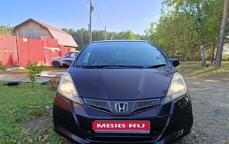 Honda Fit III, 2012 год, 1 050 000 рублей, 4 фотография