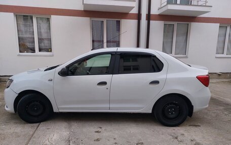 Renault Logan II, 2016 год, 415 000 рублей, 4 фотография