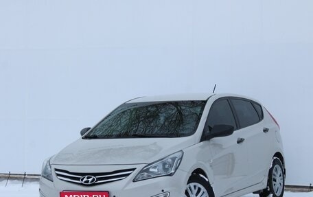 Hyundai Solaris II рестайлинг, 2014 год, 1 150 000 рублей, 1 фотография