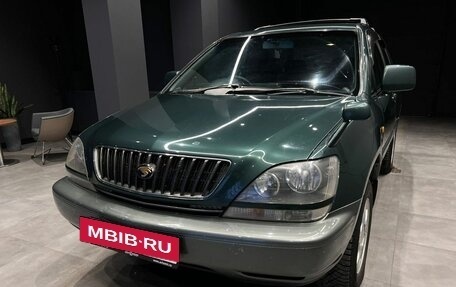 Toyota Harrier, 1998 год, 950 000 рублей, 2 фотография