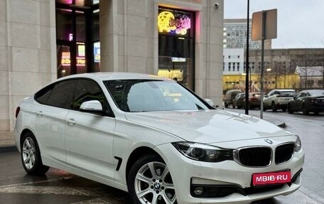 BMW 3 серия, 2018 год, 2 400 000 рублей, 1 фотография