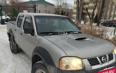 Nissan NP300, 2014 год, 750 000 рублей, 6 фотография