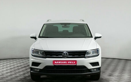 Volkswagen Tiguan II, 2018 год, 2 039 000 рублей, 2 фотография