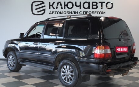 Toyota Land Cruiser 100 рестайлинг 2, 2006 год, 2 160 000 рублей, 7 фотография