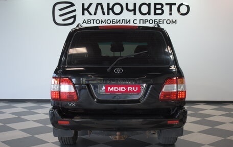 Toyota Land Cruiser 100 рестайлинг 2, 2006 год, 2 160 000 рублей, 6 фотография