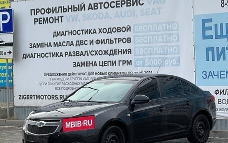 Chevrolet Cruze II, 2011 год, 949 000 рублей, 4 фотография