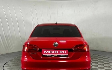 Volkswagen Jetta VI, 2014 год, 1 060 000 рублей, 6 фотография