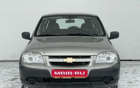 Chevrolet Niva I рестайлинг, 2013 год, 585 000 рублей, 2 фотография