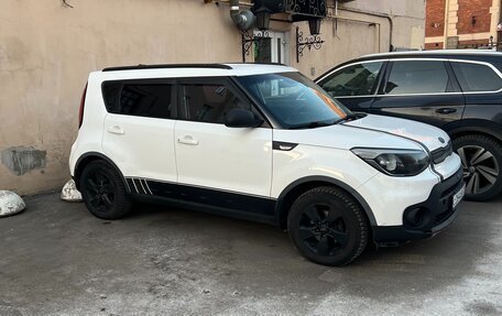 KIA Soul II рестайлинг, 2017 год, 1 200 000 рублей, 2 фотография