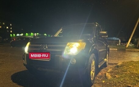 Mitsubishi Pajero IV, 2007 год, 1 950 000 рублей, 4 фотография