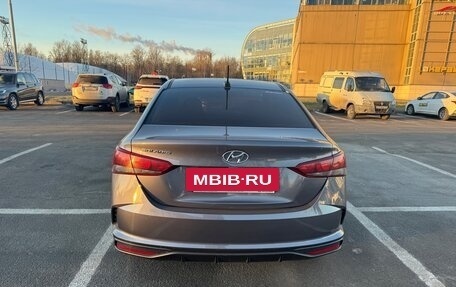 Hyundai Solaris II рестайлинг, 2021 год, 1 550 000 рублей, 11 фотография