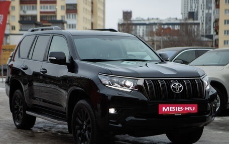 Toyota Land Cruiser Prado 150 рестайлинг 2, 2020 год, 6 690 000 рублей, 4 фотография