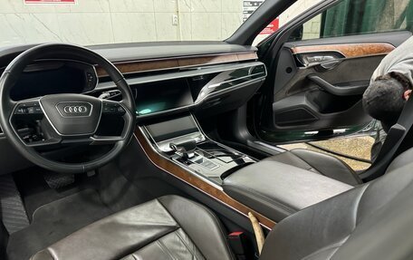 Audi A8, 2018 год, 5 600 000 рублей, 21 фотография