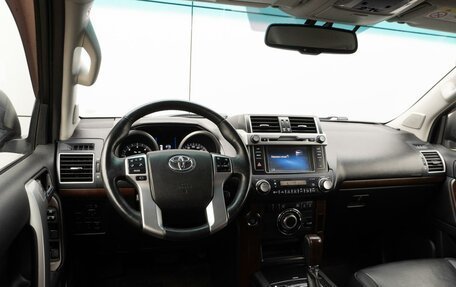 Toyota Land Cruiser Prado 150 рестайлинг 2, 2015 год, 4 189 000 рублей, 6 фотография