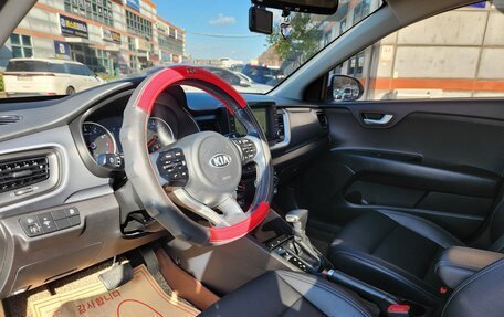 KIA Stonic, 2020 год, 1 130 000 рублей, 7 фотография