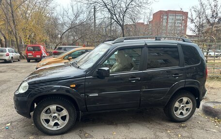 Chevrolet Niva I рестайлинг, 2009 год, 610 000 рублей, 6 фотография