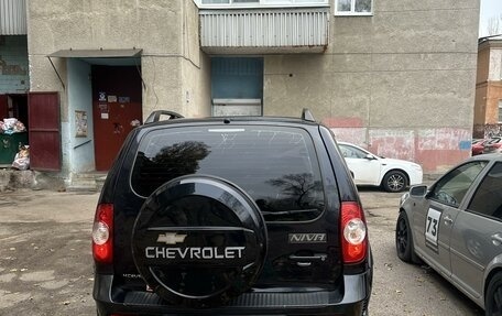 Chevrolet Niva I рестайлинг, 2009 год, 610 000 рублей, 8 фотография