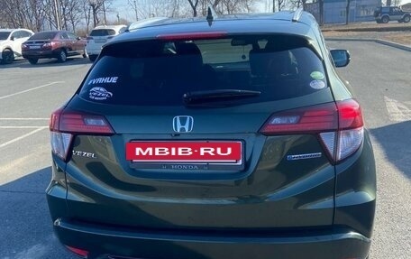 Honda Vezel, 2014 год, 1 555 000 рублей, 4 фотография