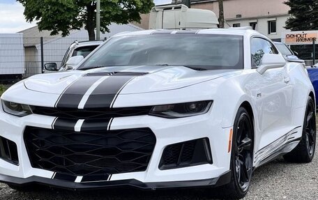 Chevrolet Camaro VI, 2020 год, 2 400 000 рублей, 2 фотография