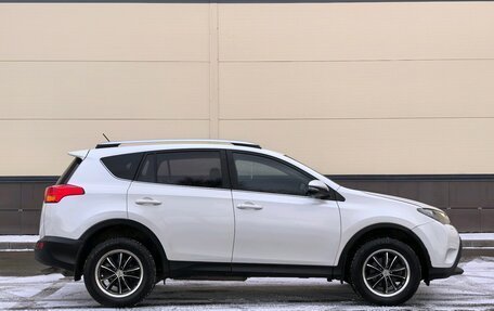 Toyota RAV4, 2015 год, 2 060 000 рублей, 8 фотография