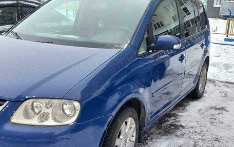 Volkswagen Touran III, 2006 год, 450 000 рублей, 11 фотография