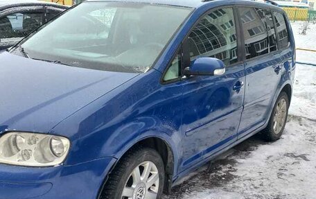 Volkswagen Touran III, 2006 год, 450 000 рублей, 5 фотография