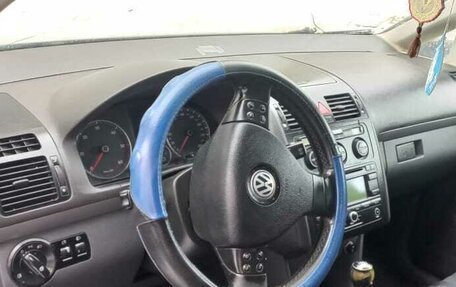 Volkswagen Touran III, 2006 год, 450 000 рублей, 16 фотография