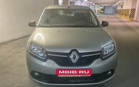 Renault Sandero II рестайлинг, 2015 год, 900 000 рублей, 2 фотография