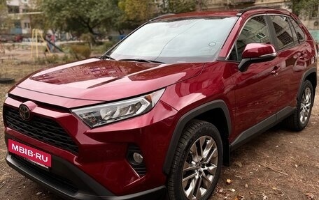 Toyota RAV4, 2020 год, 3 350 000 рублей, 13 фотография