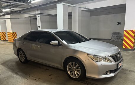 Toyota Camry, 2011 год, 1 990 000 рублей, 5 фотография